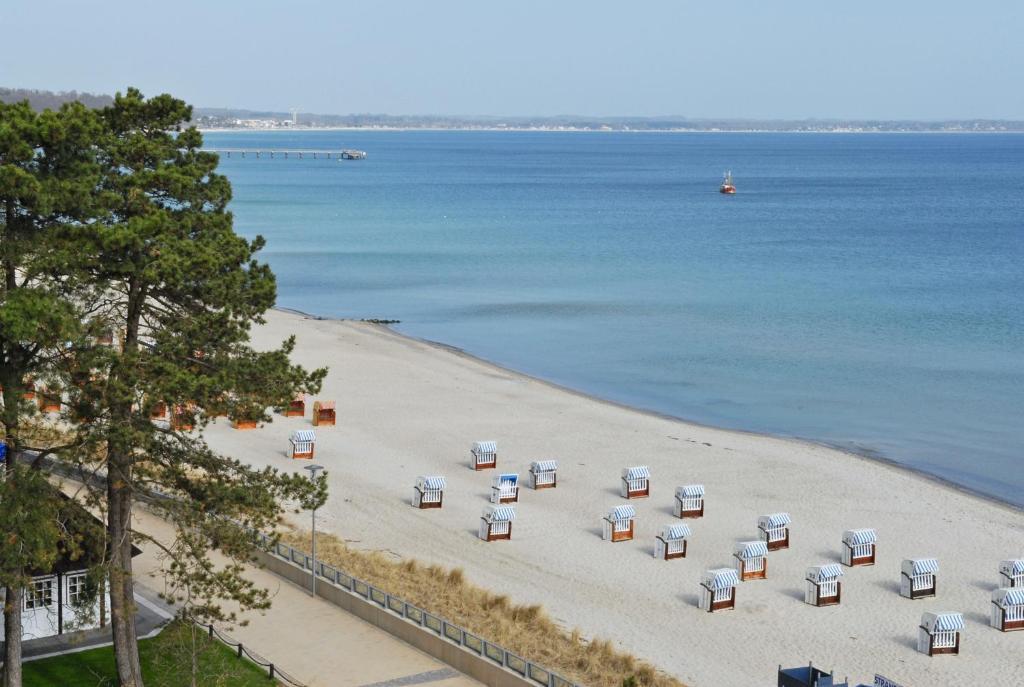 Hotel Bellevue Timmendorfer Strand Exterior photo